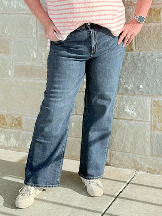 Mica HR Loose Fit Straight Leg