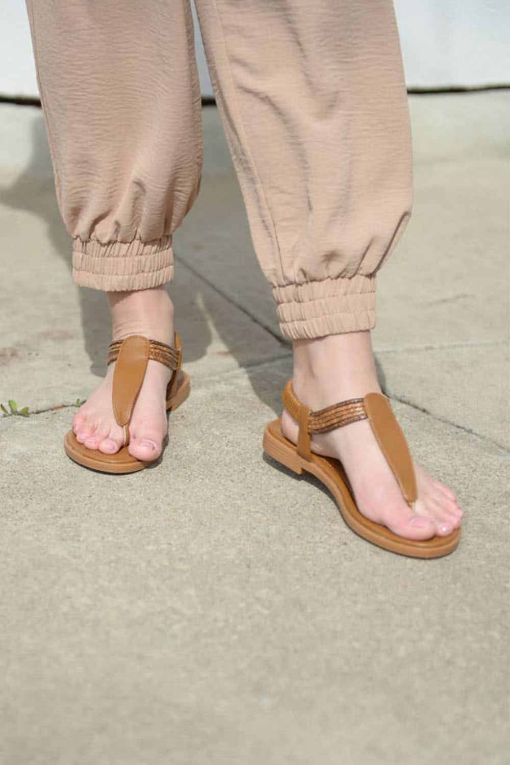 Caramel Flatform Thong Sandals